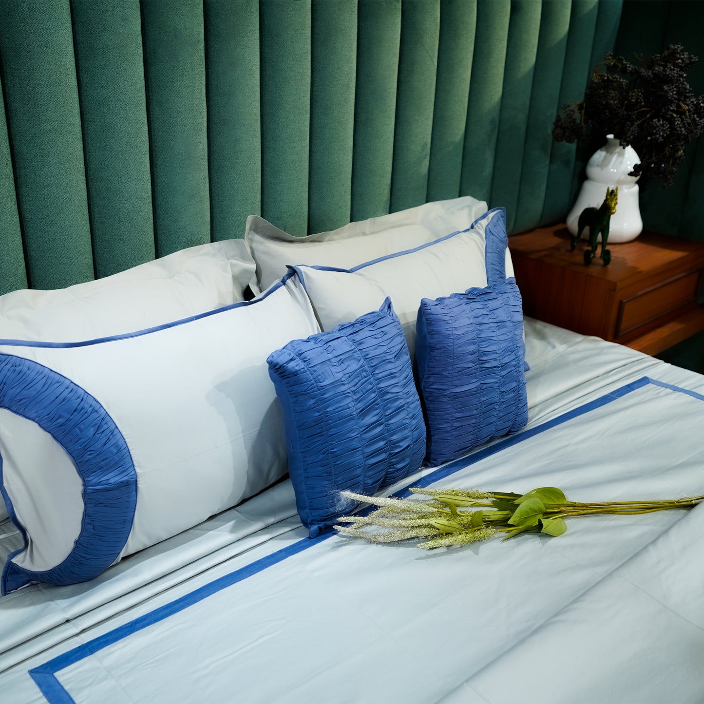 Silver Mist Teardrop Elegance 300 TC|500 TC Bed Set