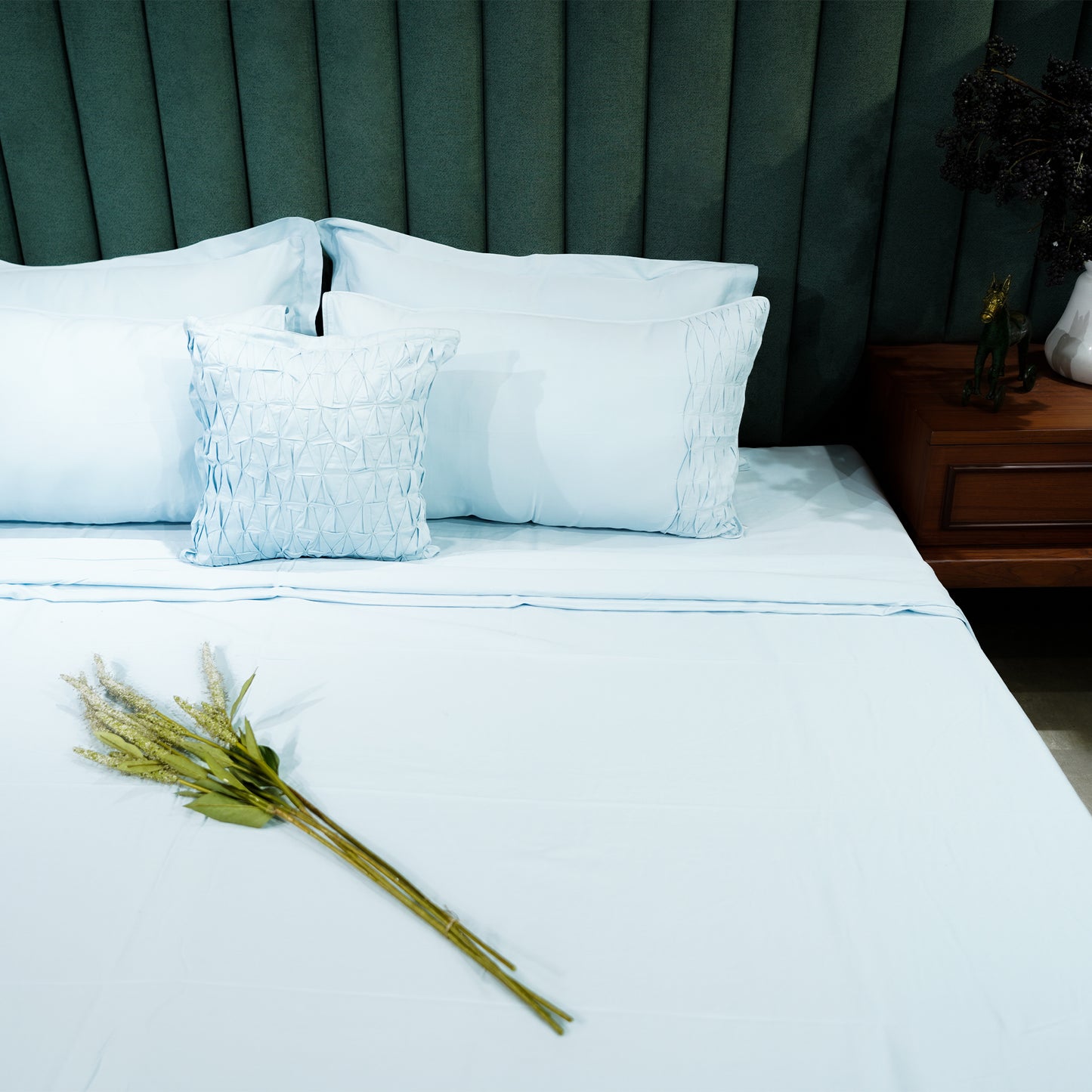 Azure Whisper Honeycomb Serenity 300 TC|400 TC|500 TC Bed Set
