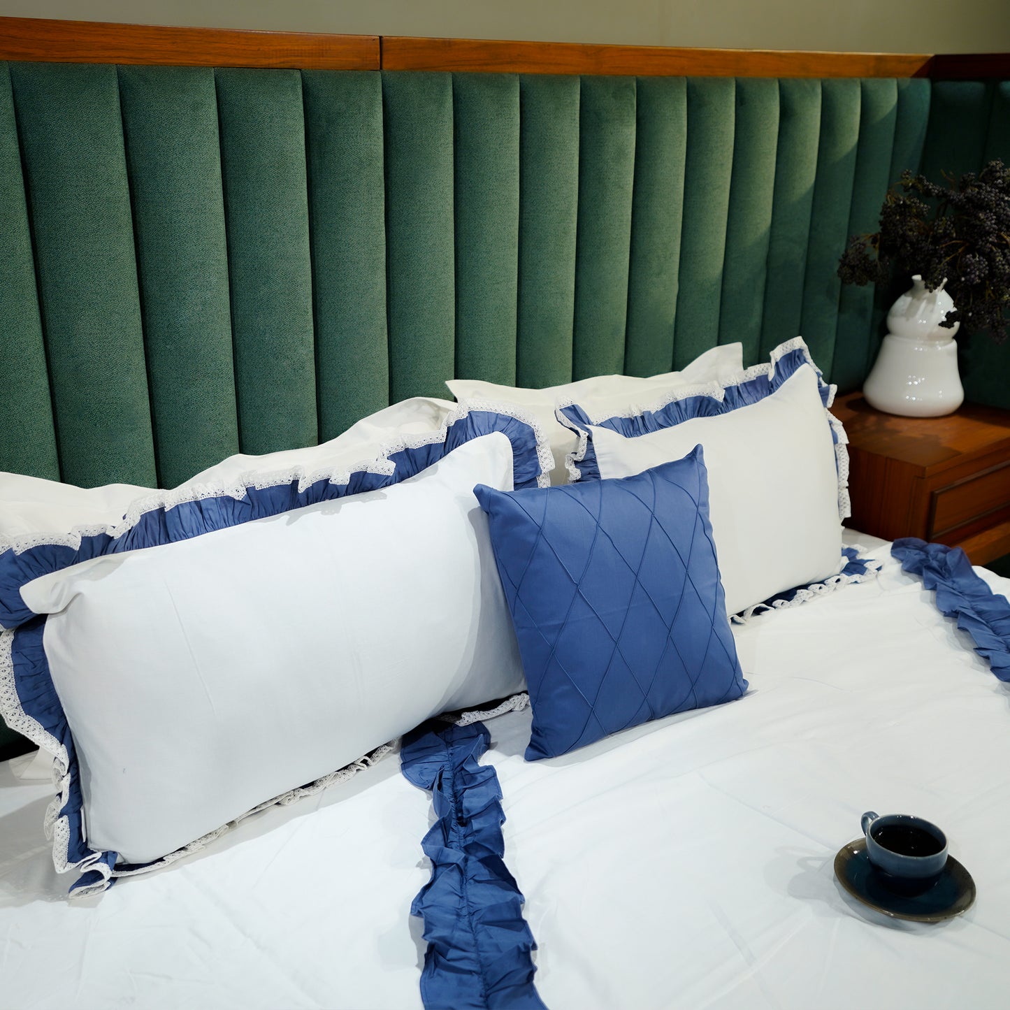 Enriched Frill Bed Cover