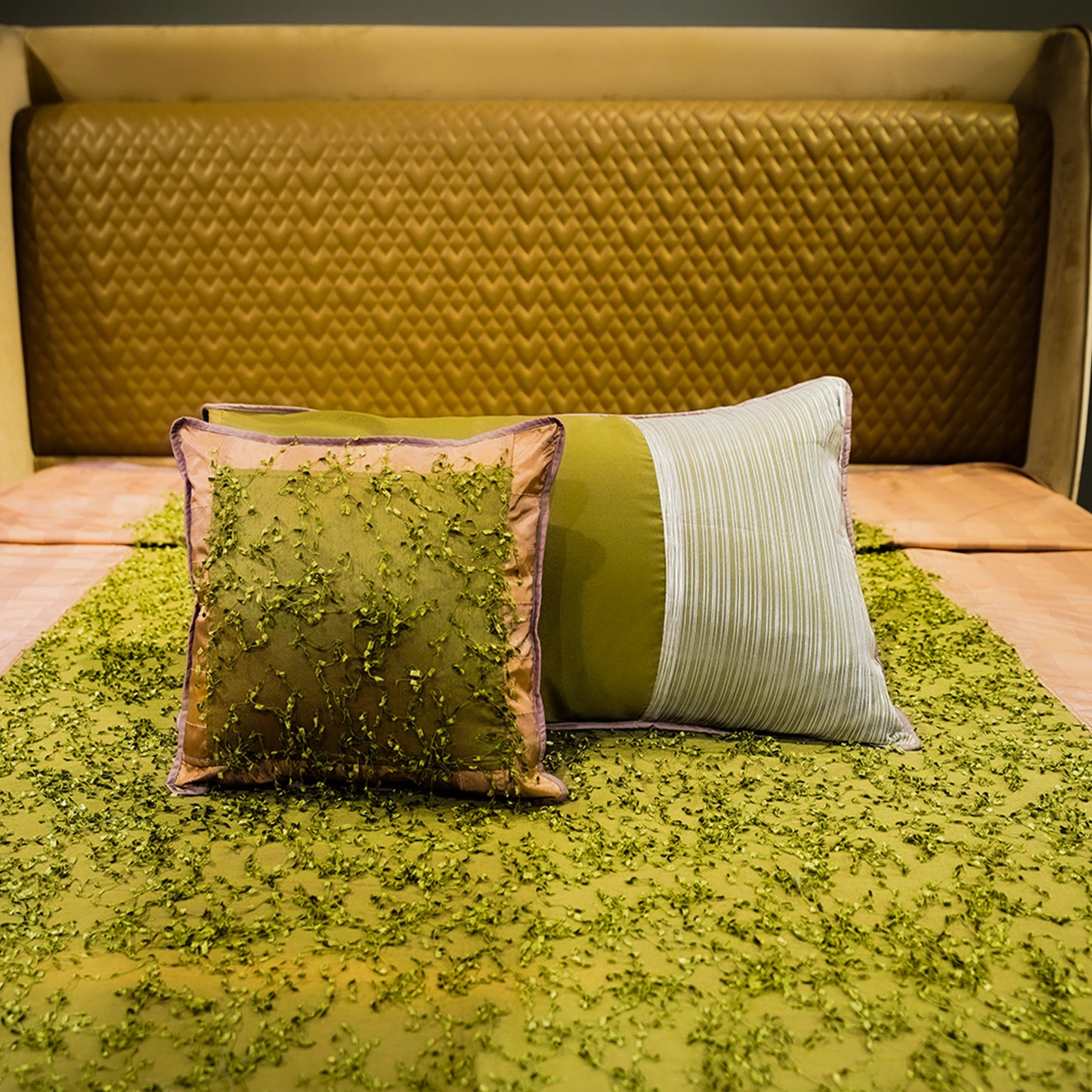 Lush Green Valley Bed Cover