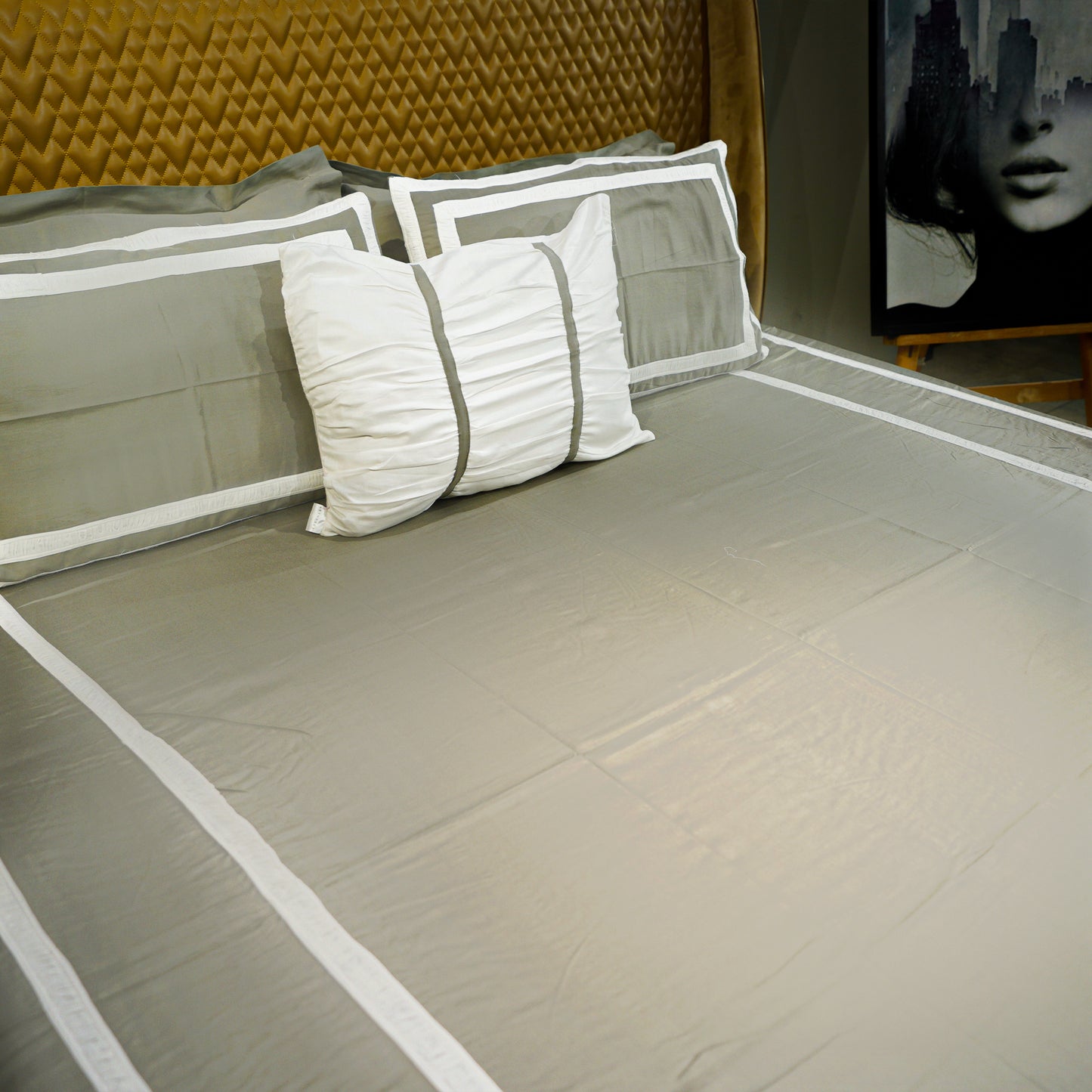 Mystic Moss Opulent Edge 300 TC|500 TC Bed Set
