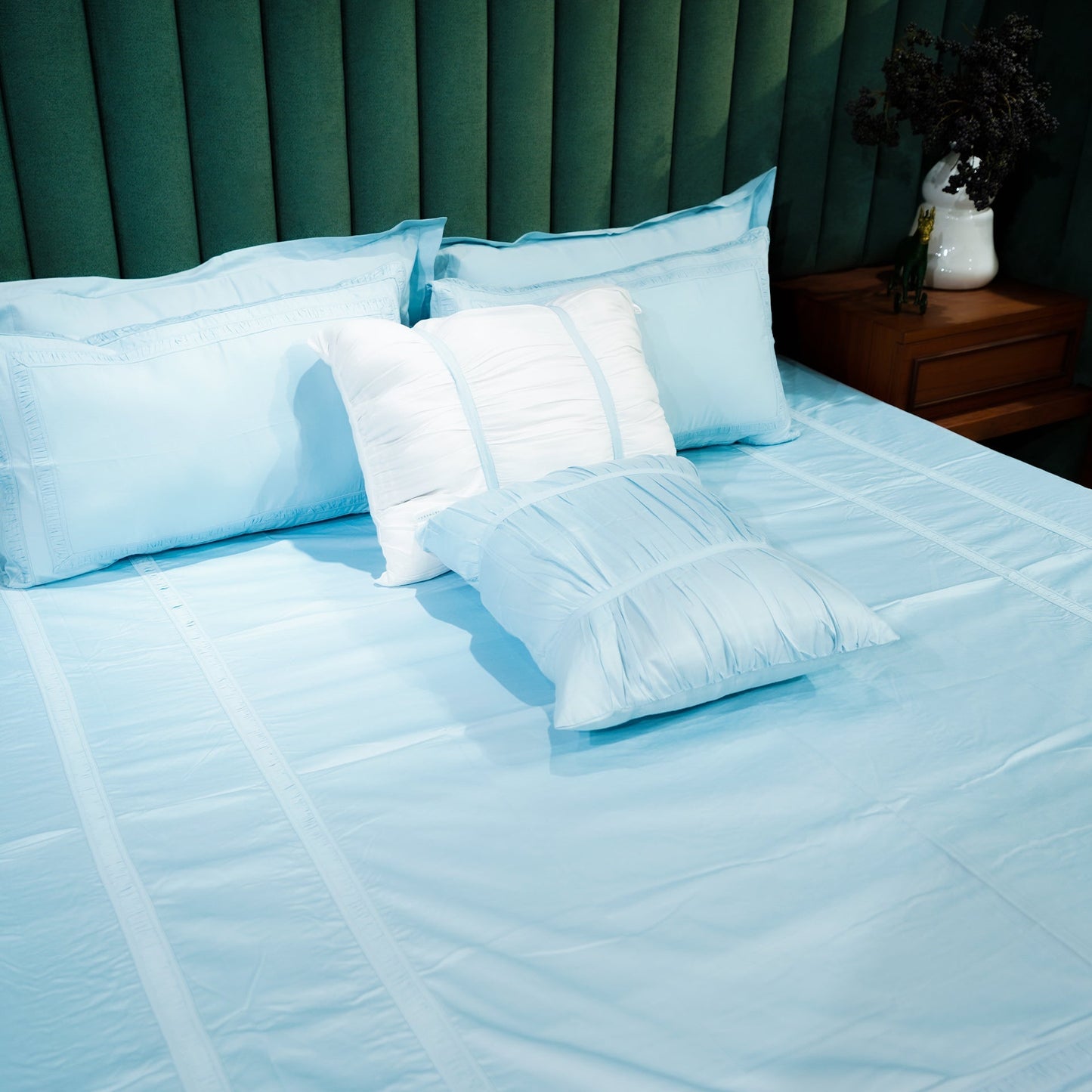 Azure Whisper Opulent Edge 300 TC|500 TC Cushion Cover Sets