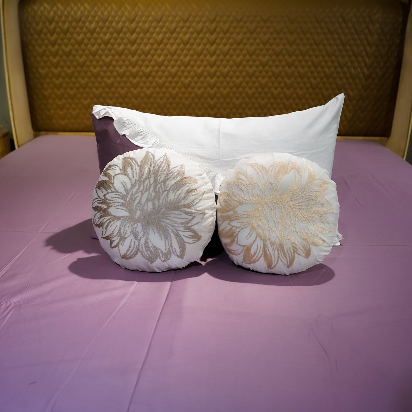 Whispering Lily Bed Cover