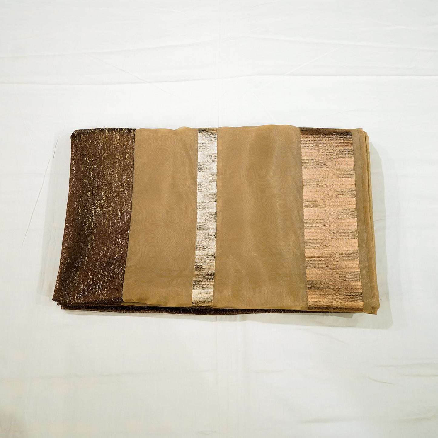 Gradient Bed Throw