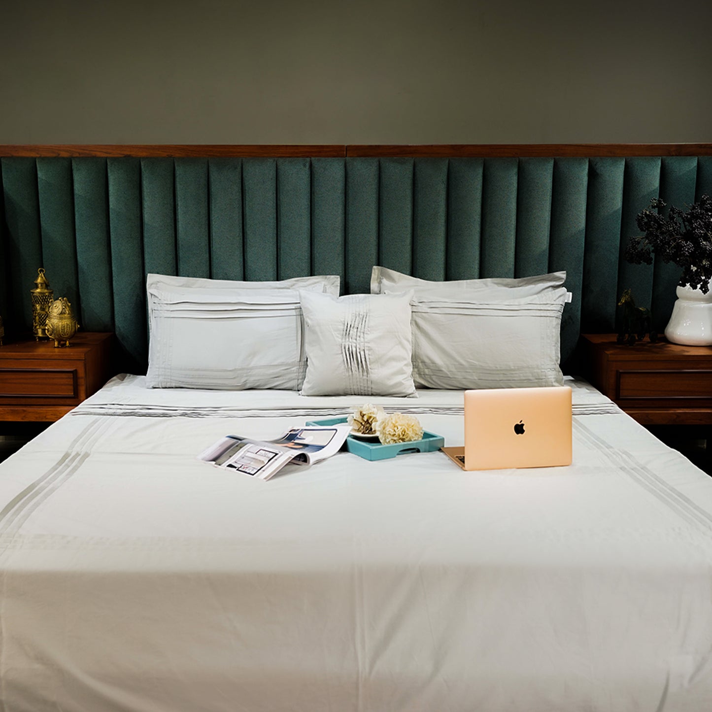 Silver Mist Classic Charm 300 TC|500 TC Bed Set