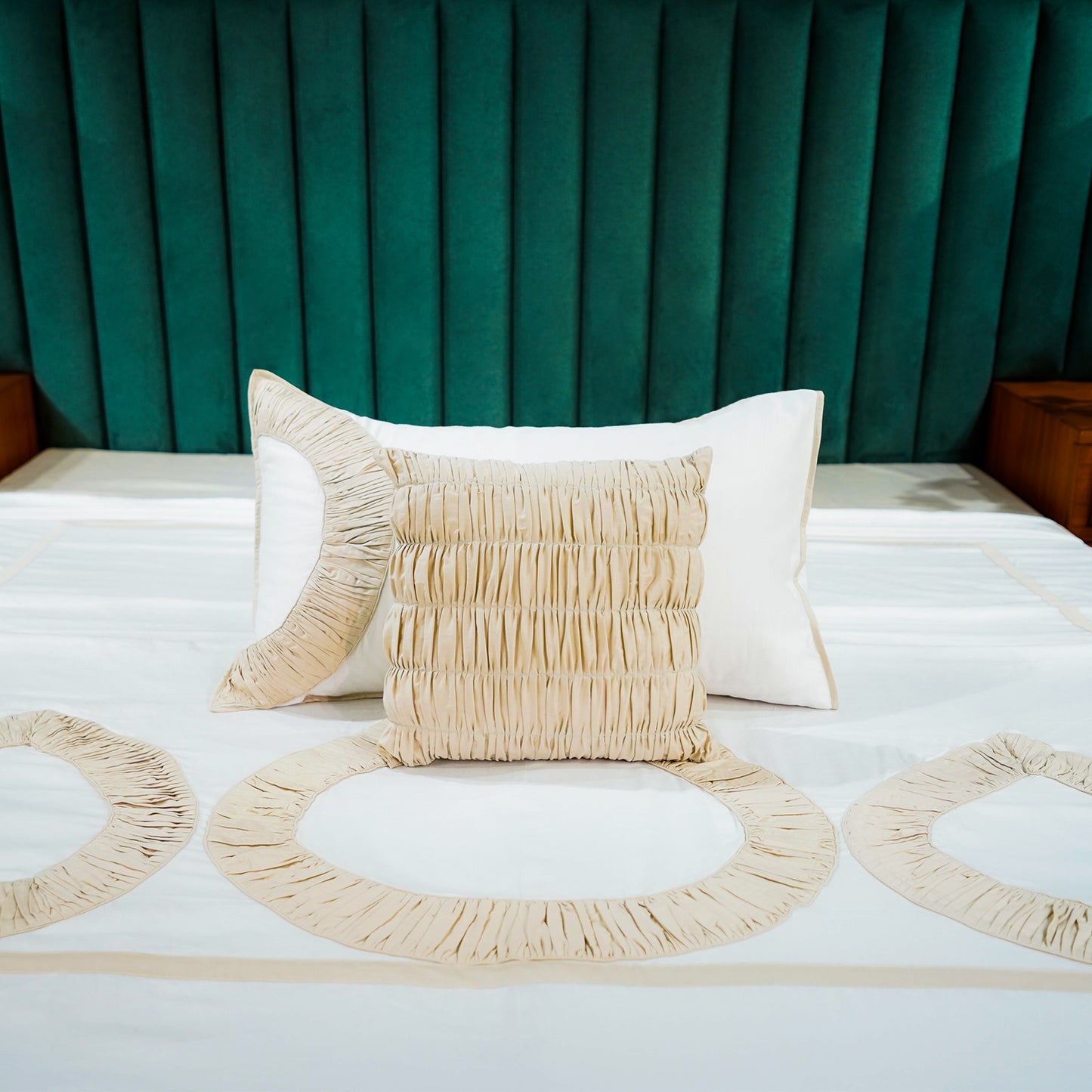 Pure Alabaster Teardrop Elegance 300 TC|400 TC|500 TC Bed Set