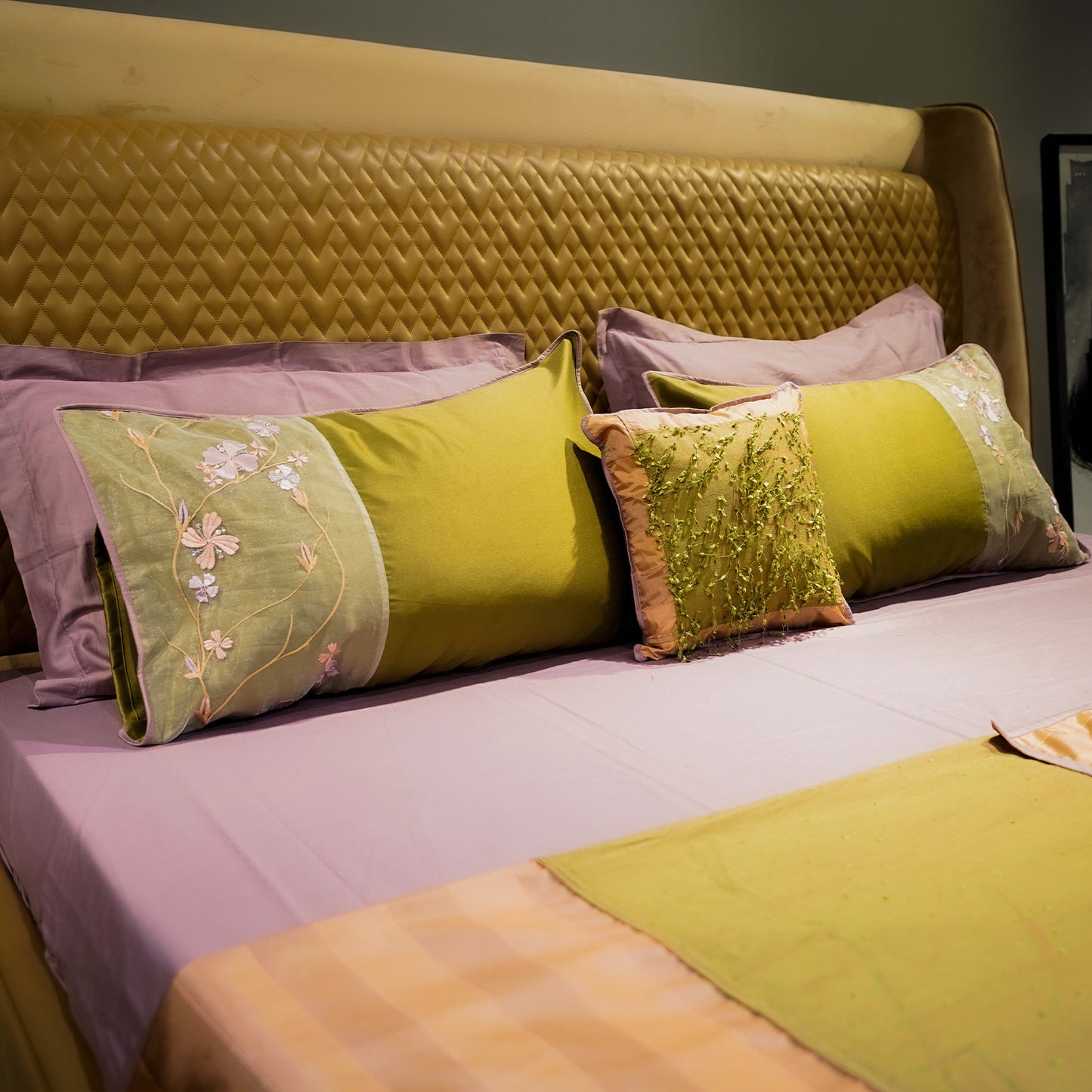 Lush Green Valley Bed Cover