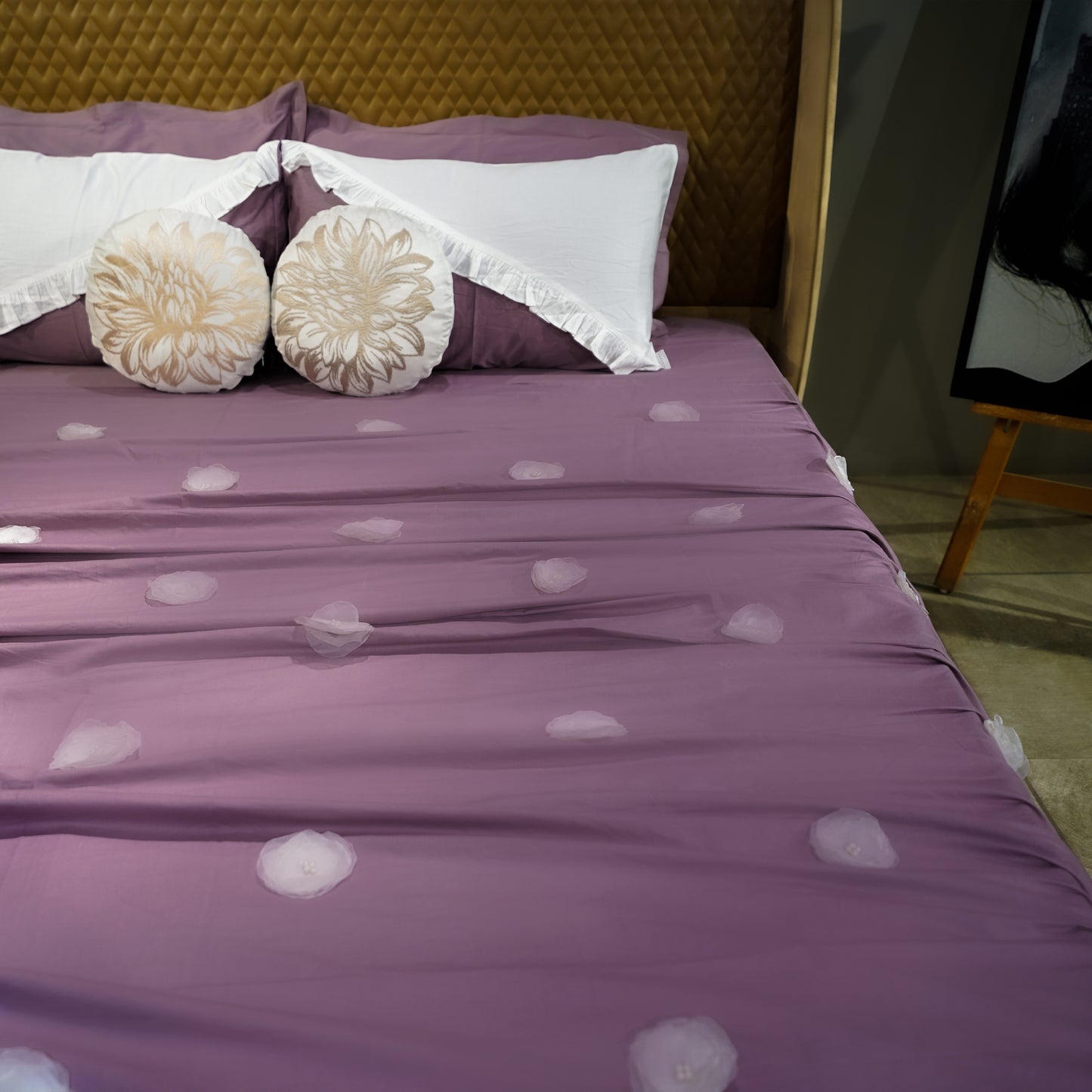 Whispering Lily Bed Cover