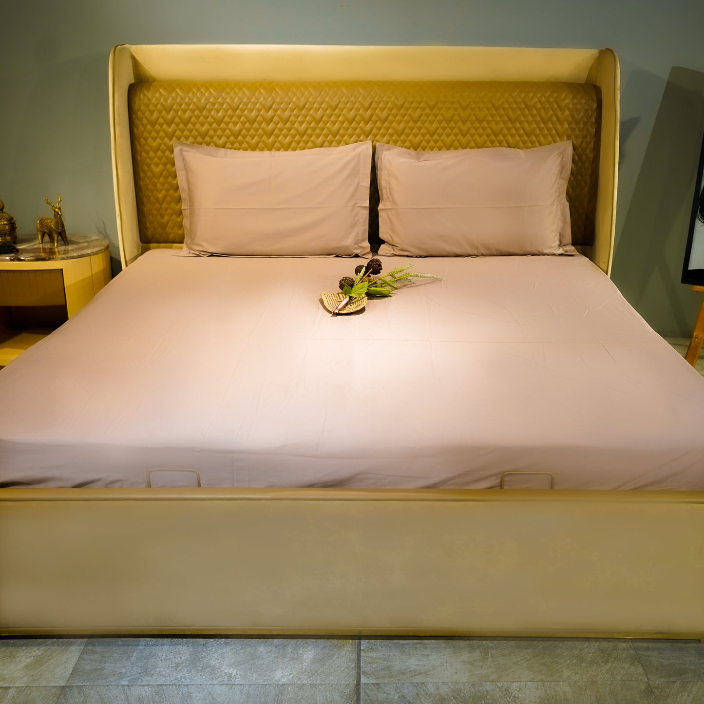 Coffee pure cotton flat bed sheet for king/queen/single bed – breathable, soft, skin-friendly & fade-resistant bedding for Indian homes.