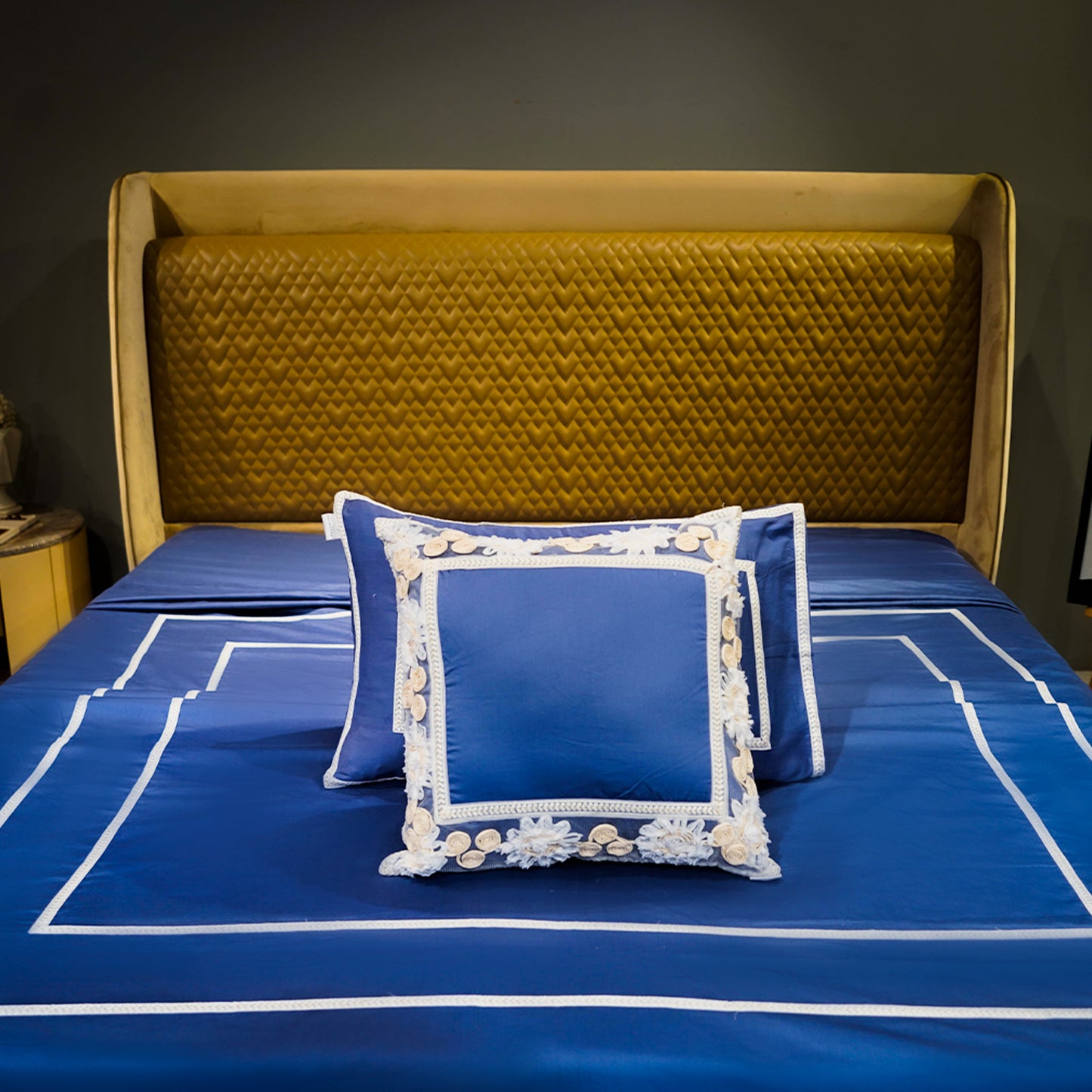 Majestic Sapphire Trimmed Bliss 300 TC|500 TC Pillow Cover