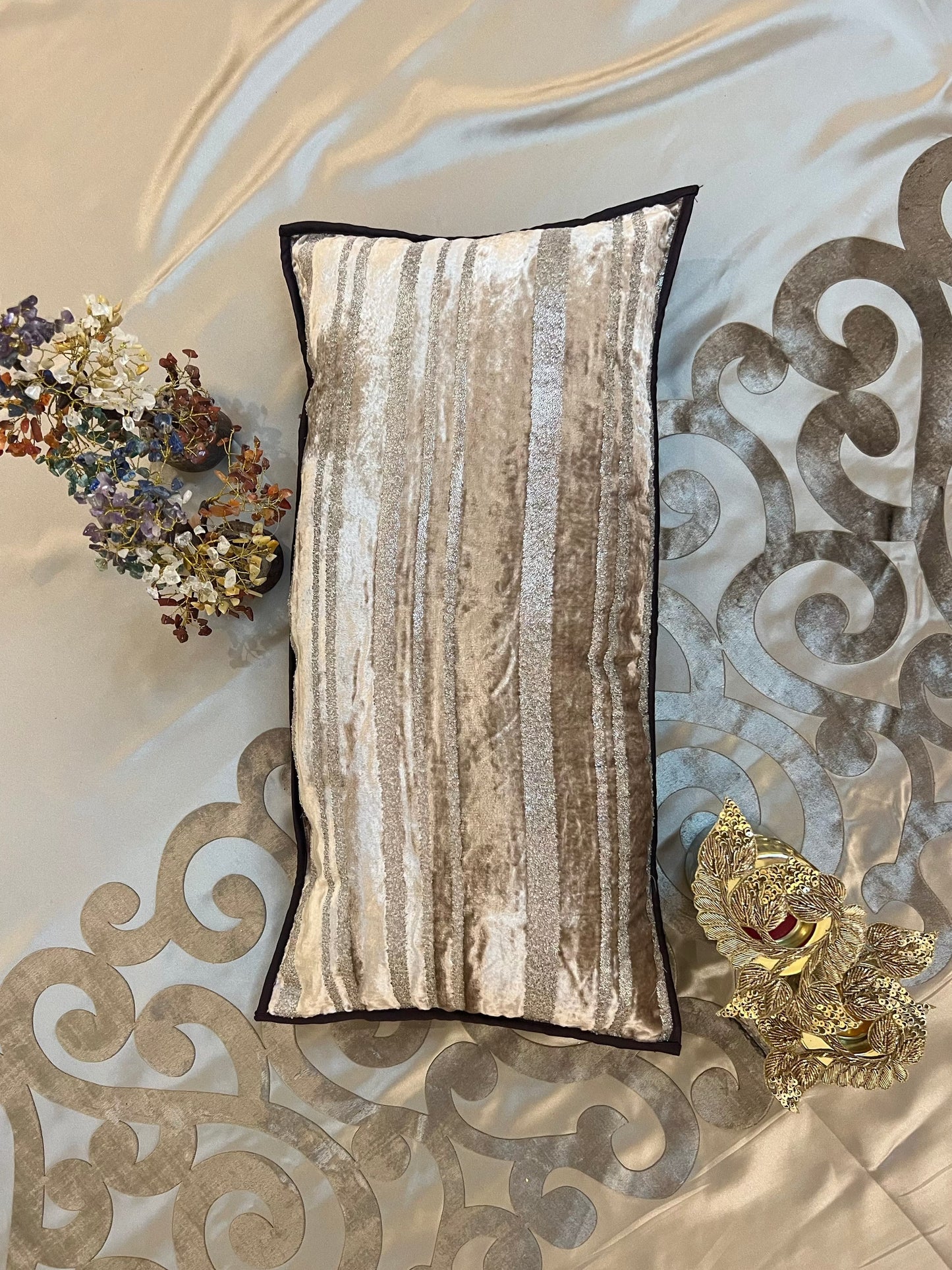 Glimmering Stripes Cushion Cover Sets