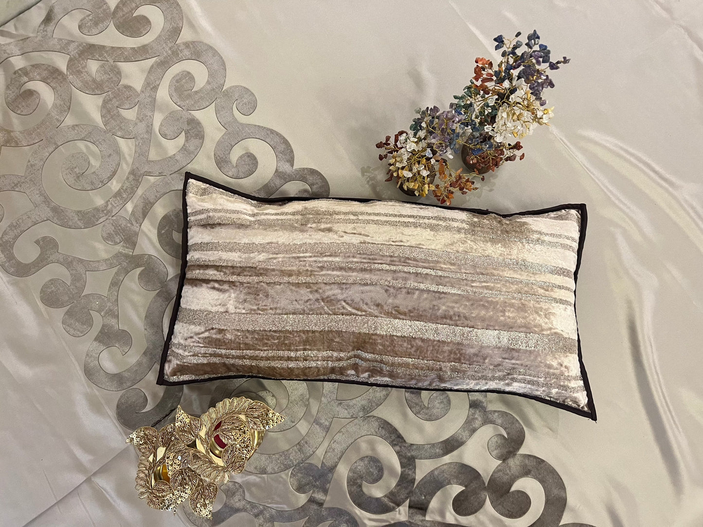 Glimmering Stripes Cushion Cover Sets