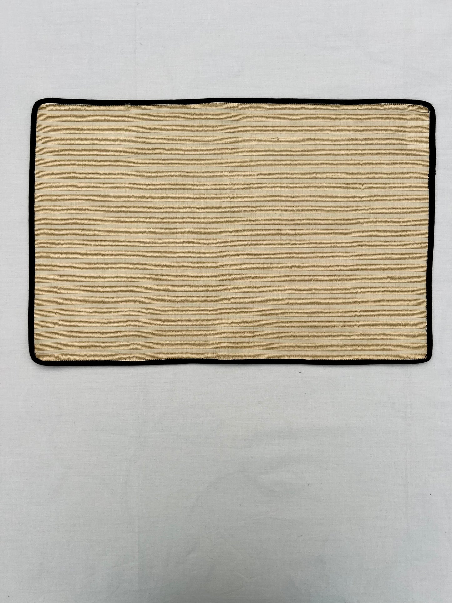 Gilded Sheen Table Mats