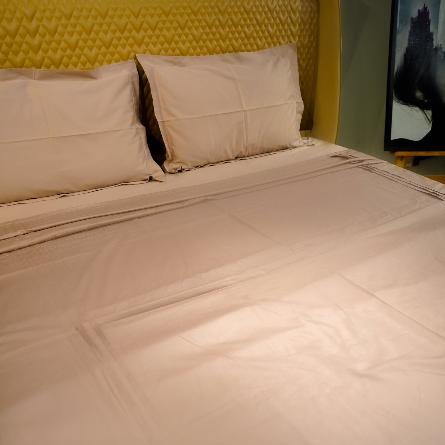 Mocha Bliss Classic Charm 500 TC Designer Bed Sheet