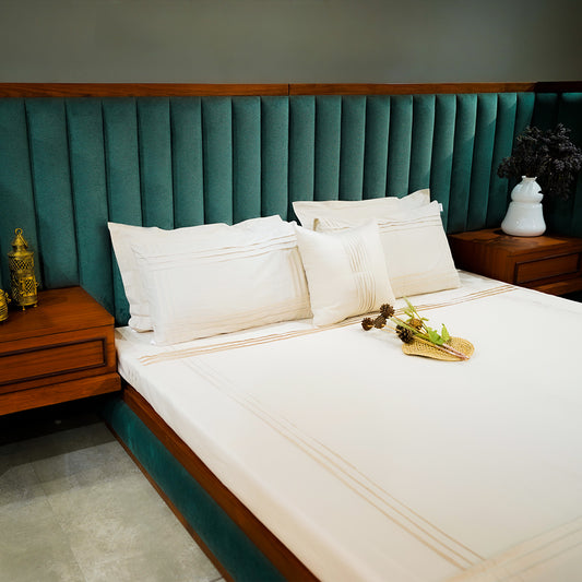 Champagne Charm Classic Charm 300 TC|500 TC Bed Set
