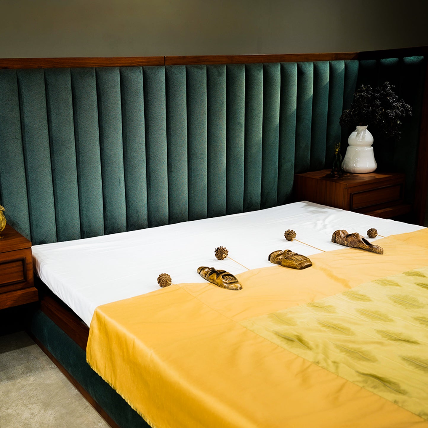 Golden Bed Throw