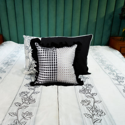 Rosebud Elegance Bed Cover