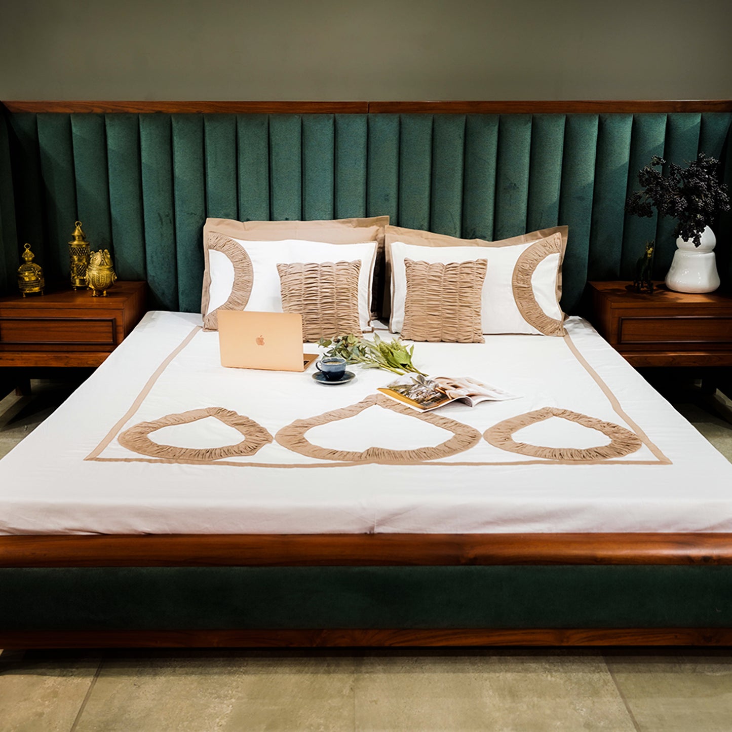 Mocha Bliss Teardrop Elegance 300 TC|400 TC|500 TC Designer Bed Sheet