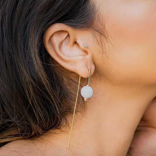 Tvarus Sculptural Earrings – Gold Geometry in Motion