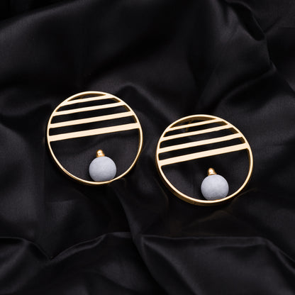Line Weight Earrings – Minimalism in Motion