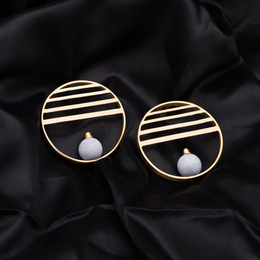 Line Weight Earrings – Minimalism in Motion