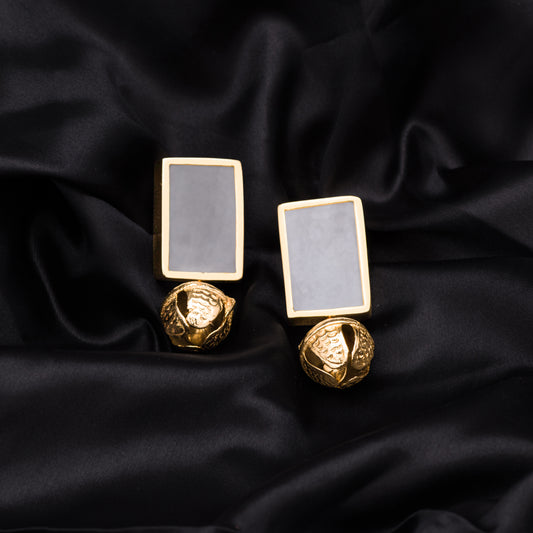 Piazza Earrings – Sculpted Geometry in Gold
