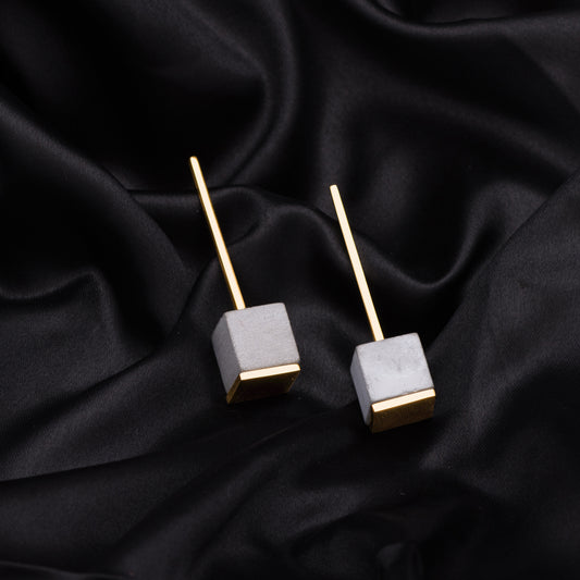 Baromasi Earrings – 12 Emotions in One Pair