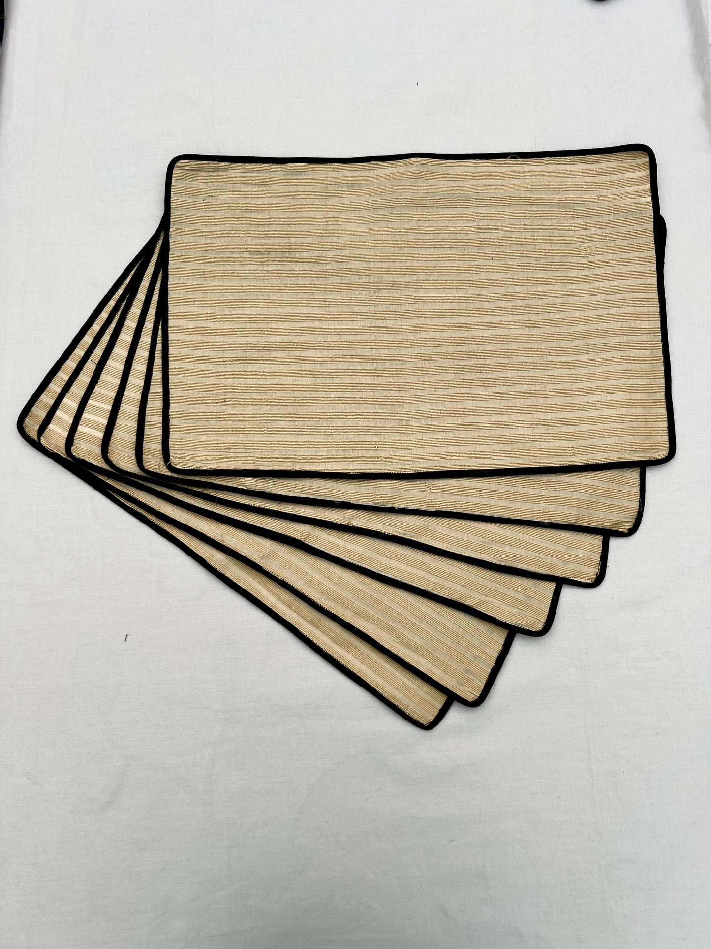 Gilded Sheen Table Mats