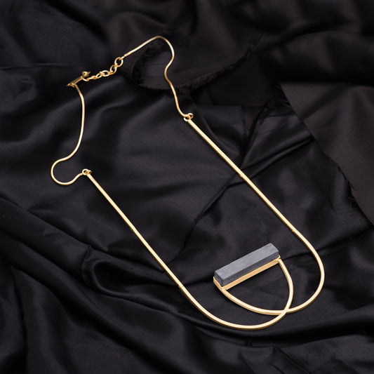 Cubic Necklace – Sculptural Geometry in Antique Gold