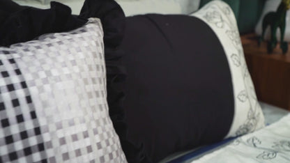 Rosebud Elegance Bed Cover