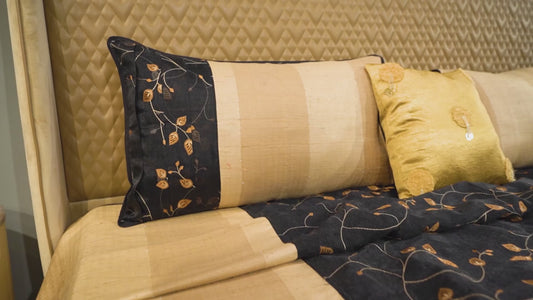 Floral Noir Elegance Bed Cover